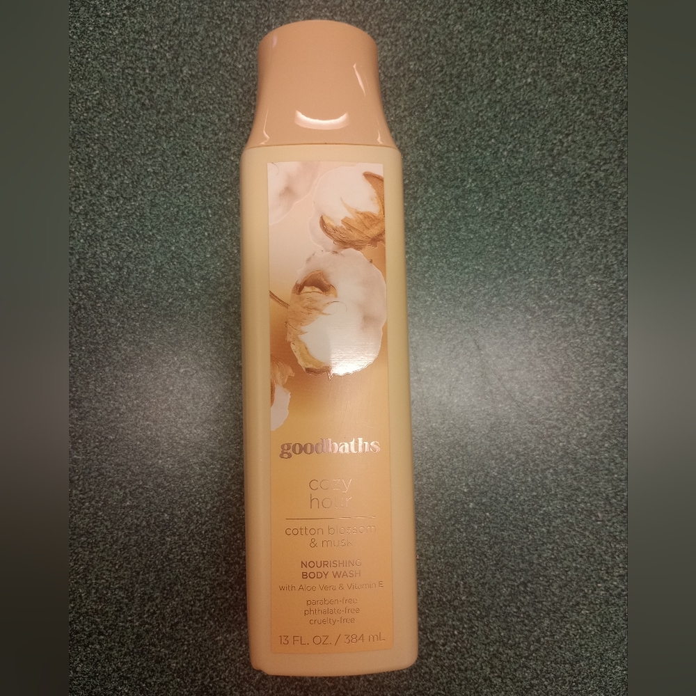 NWT Full Size Body Wash, Body Lotion & ExfoliaScrub - Cotton Blossom & Must